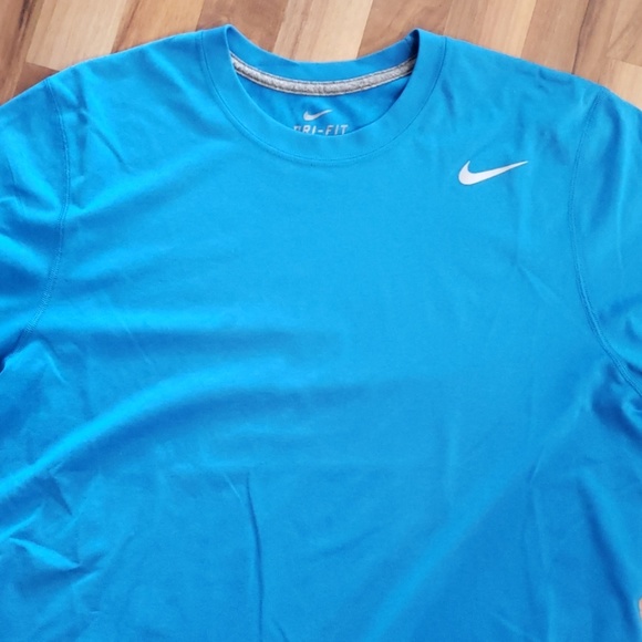 Mens nike dri-fit tee size large - Picture 2 of 2